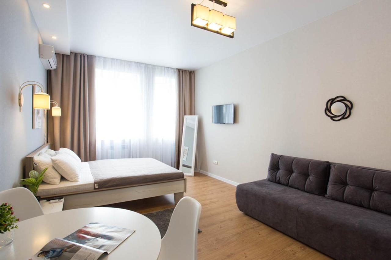 Lux Studio Near Metro Yaroslava Mudroho, Universytet - Chernyshevska Str 95-4 Kharkiv Bagian luar foto